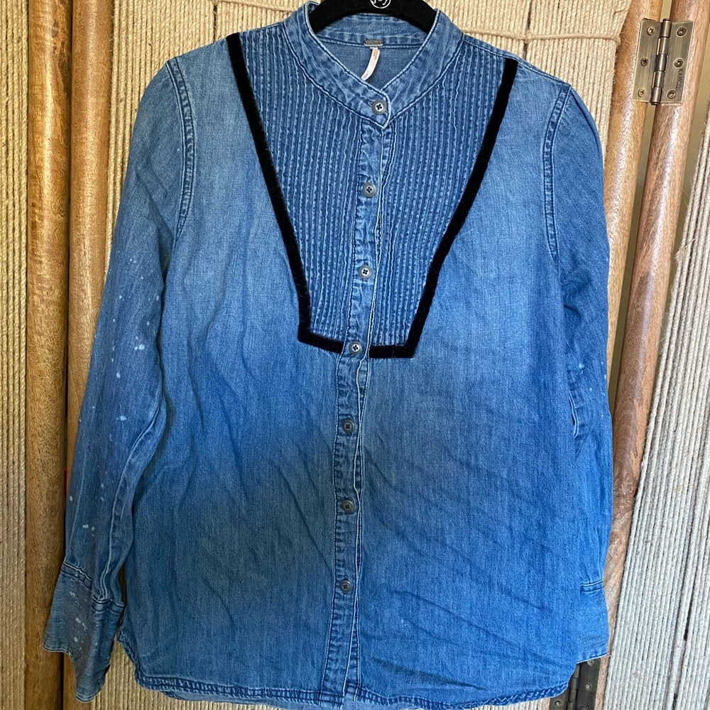 Free people distressed chambray S